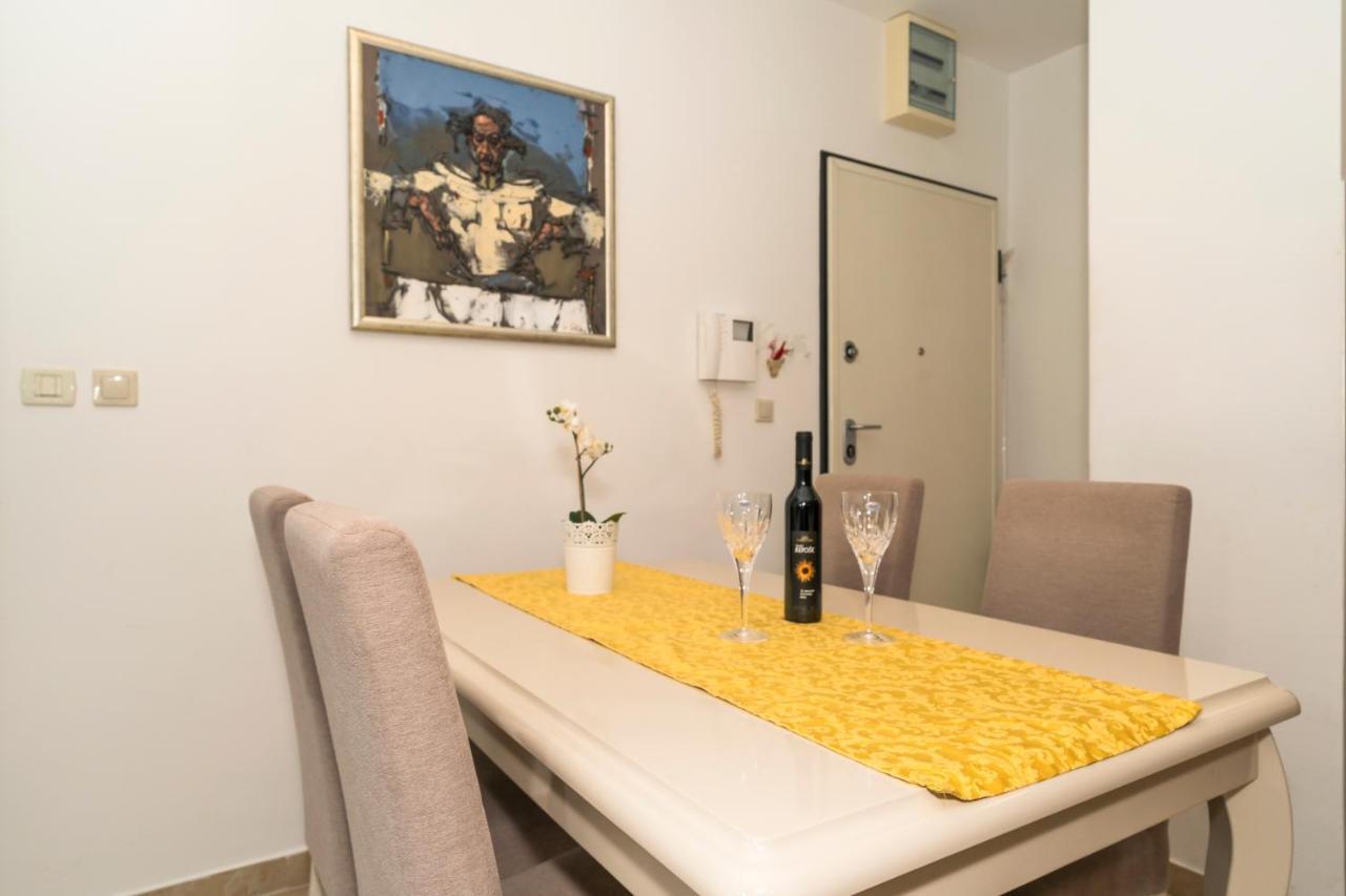 Luxury 1 Bedroom App Center&Balcony Free Parking Split Exterior photo